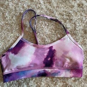 Lululemon sports bra